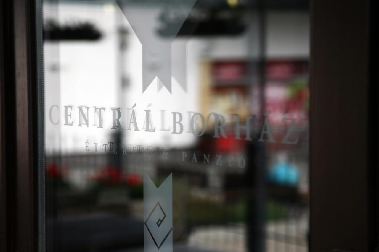 Central Panzio Erd Εξωτερικό φωτογραφία